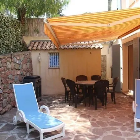 度假居 House Domaine La Baumette 42 *