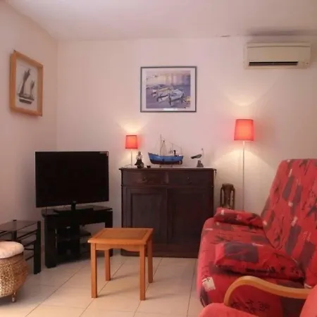度假居 House Domaine La Baumette 42 *