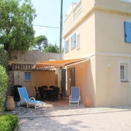 House Domaine La Baumette 42 度假居